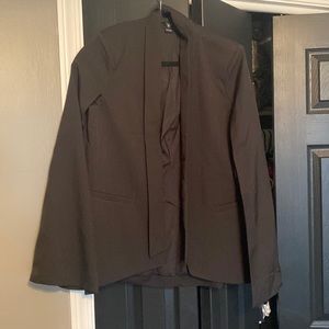 Windsor cape tuxedo style